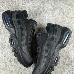Nike Air Max 95 Essential Triple Black - Full Black