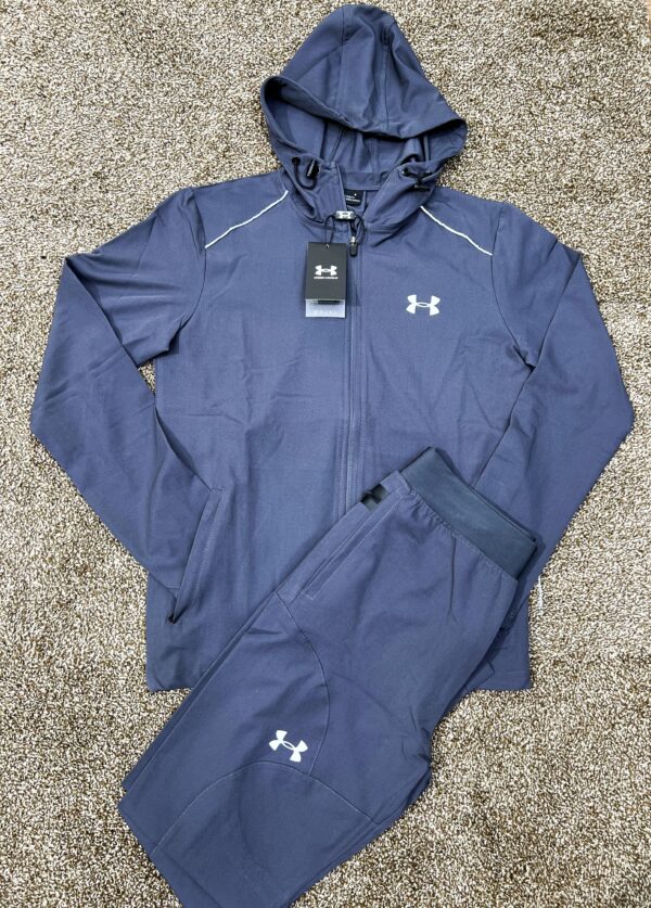 Survêtement Under Armour gris anthracite à capuche