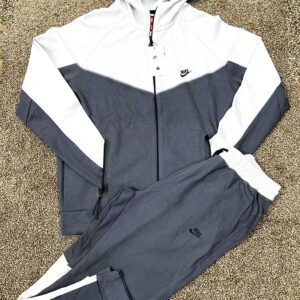 Survêtement Nike bicolore gris & blanc à capuche