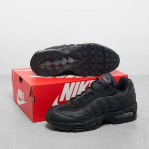 Nike Air Max 95 "Triple Black"